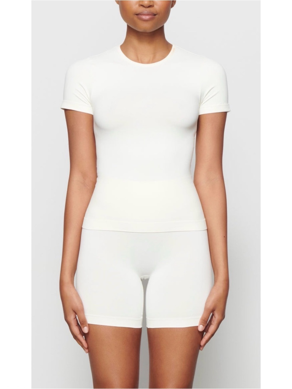 NWT SKIMS Soft Smoothing Seamless T-Shirt in Marble XL